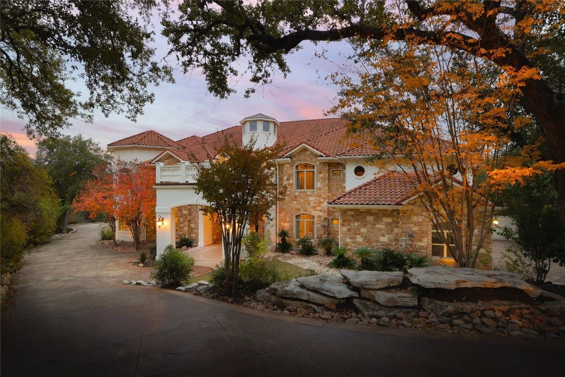 Exterior, Facade, Brick Facade, Mediterranean