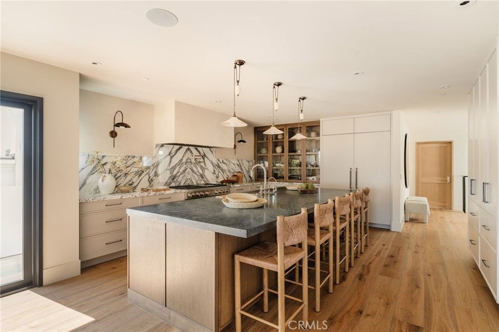 Interior, Kitchen, Marble Walls, Pendant Lights, Recessed Lighting, Wood Texture Flooring