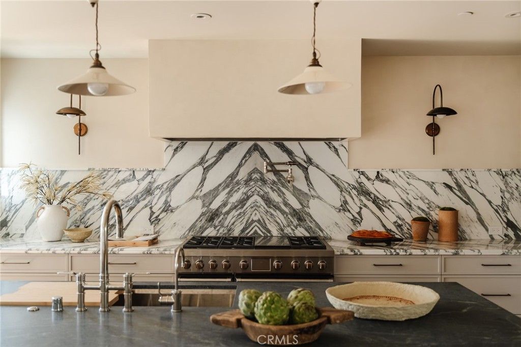 Interior, Kitchen, Pendant Lights, Stainless Steel Appliances