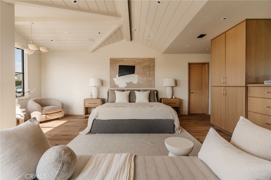 Bedroom, Fireplace, Interior, Recessed Lighting, Wood Texture Flooring