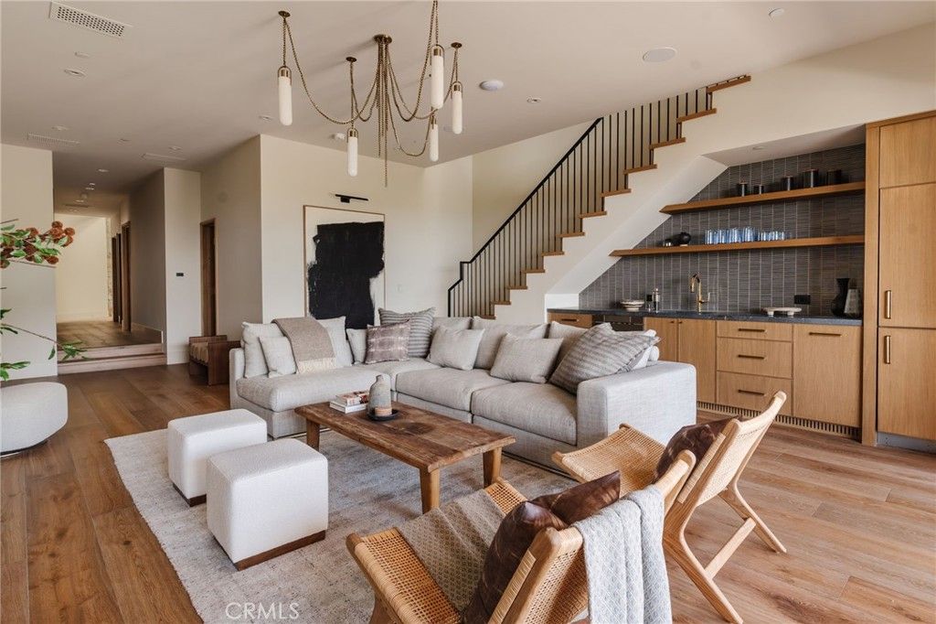 Interior, Living room, Pendant Lights, Recessed Lighting, Wood Texture Flooring
