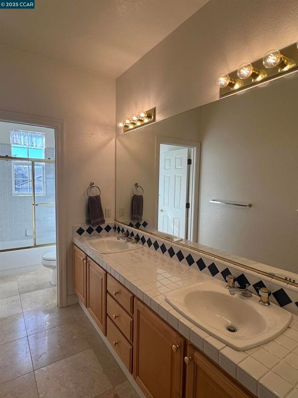 Bathroom, Dual Sink Vanities, Interior, Tile Countertops