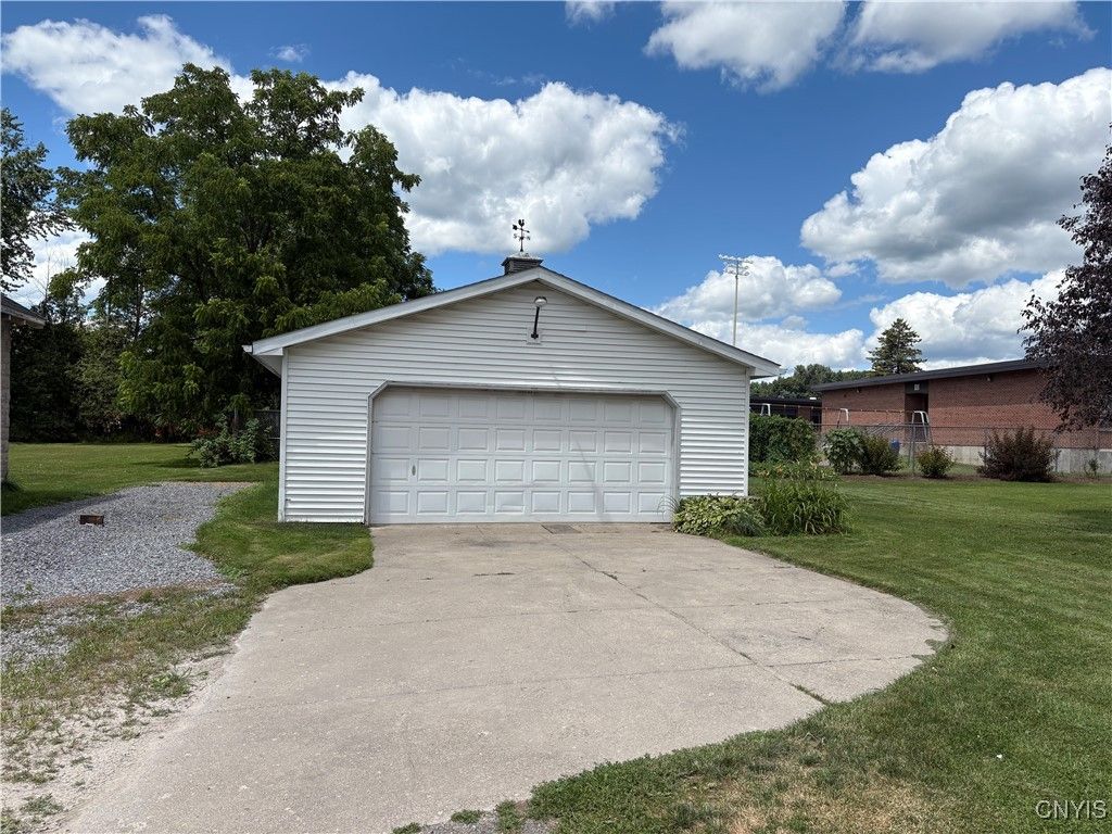 Backyard, Detached Garage, Exterior