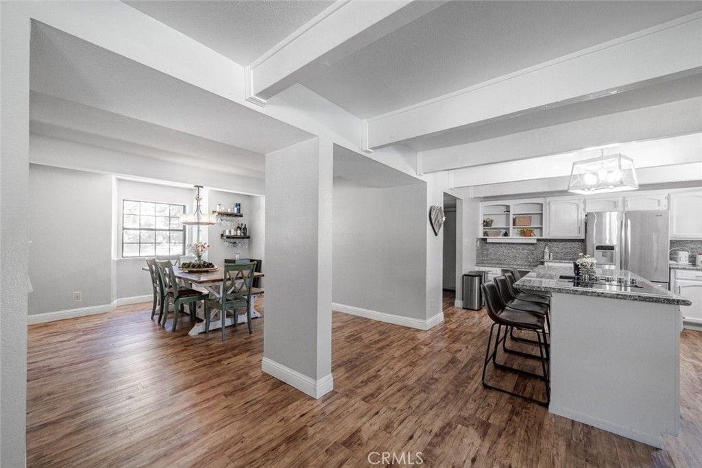 Dining room, Interior, Kitchen, Pendant Lights, Stainless Steel Appliances, Wood Texture Flooring