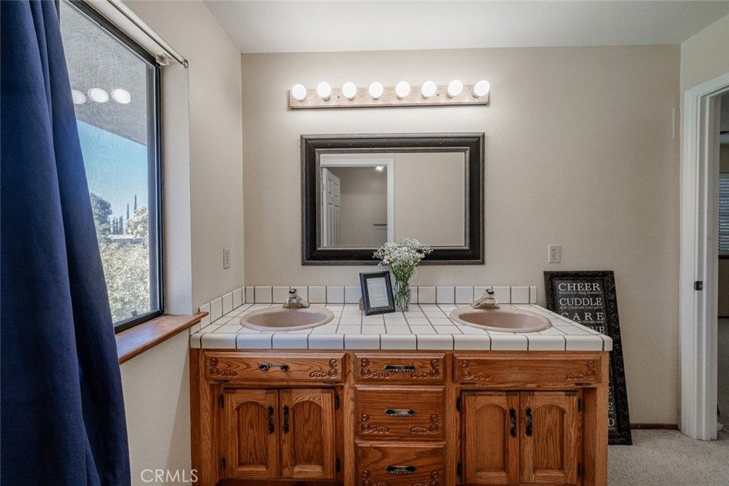 Bathroom, Dual Sink Vanities, Interior, Tile Countertops