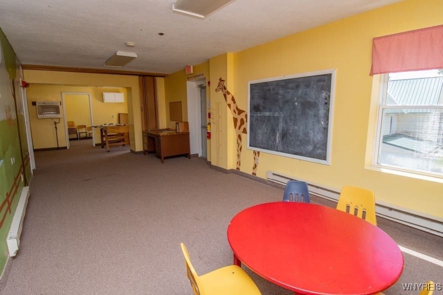 Dining room, Interior
