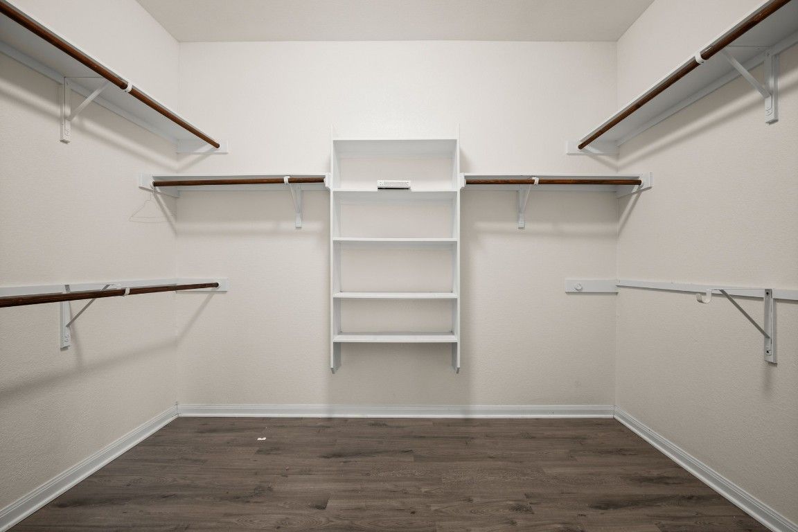 Interior, Walk-in Closets, Wood Texture Flooring