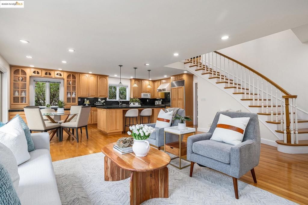 Dining room, Interior, Kitchen, Living room, Pendant Lights, Recessed Lighting, Stainless Steel Appliances, Wood Texture Flooring
