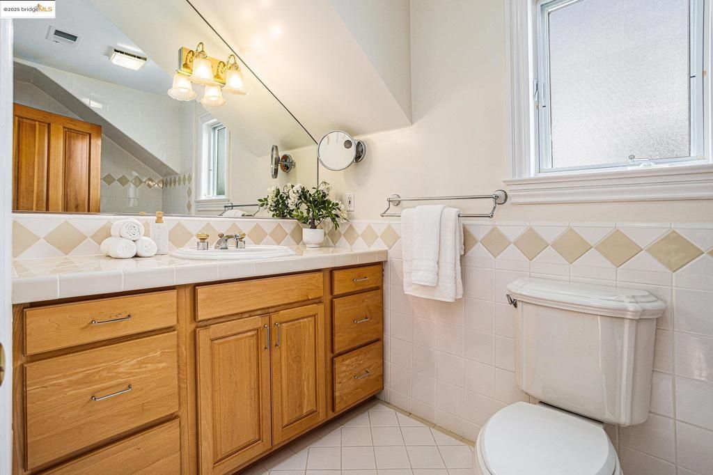 Bathroom, Interior, Tile Countertops