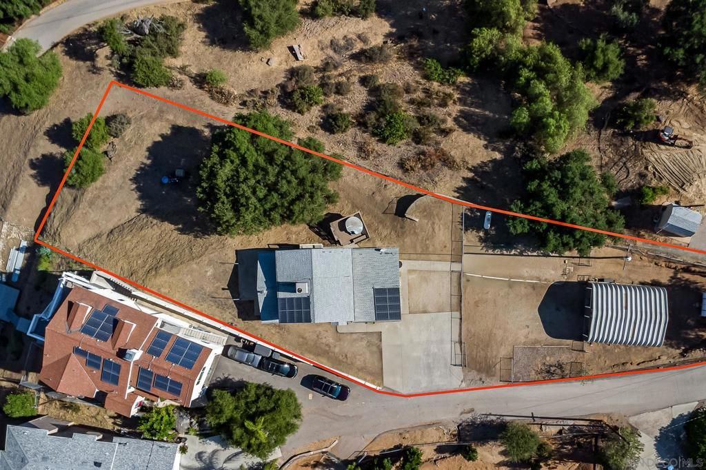 Exterior, Drone