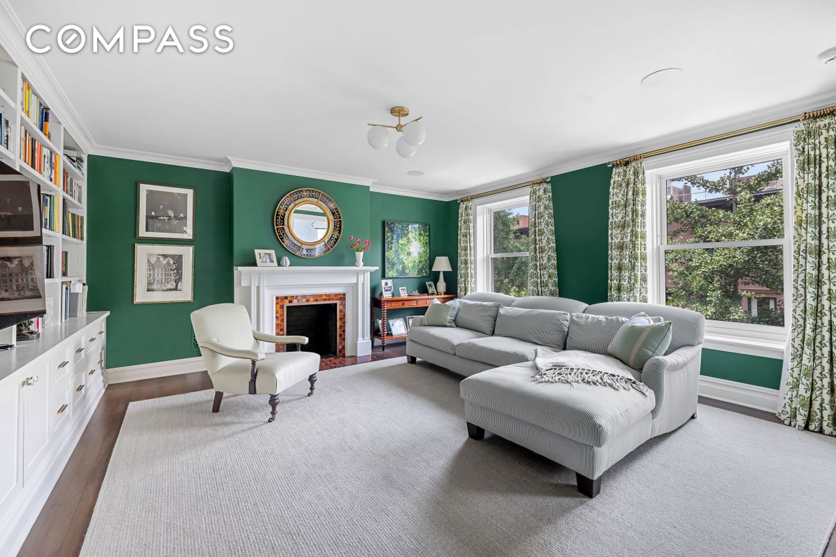 Fireplace, Interior, Living room