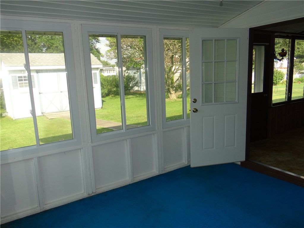 Empty room, Interior, Sun Room