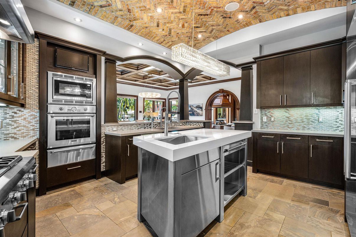 Chandelier, Interior, Kitchen, Recessed Lighting, Stainless Steel Appliances