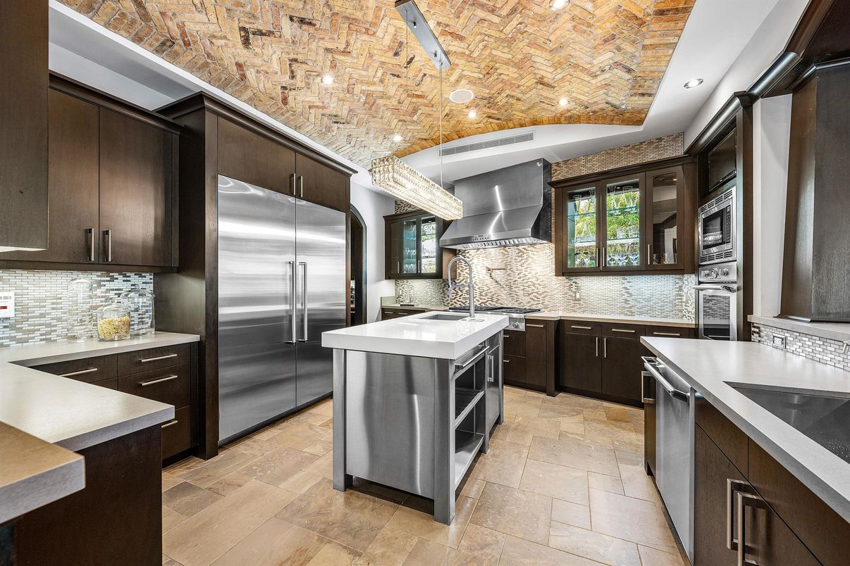Interior, Kitchen, Pendant Lights, Recessed Lighting, Stainless Steel Appliances