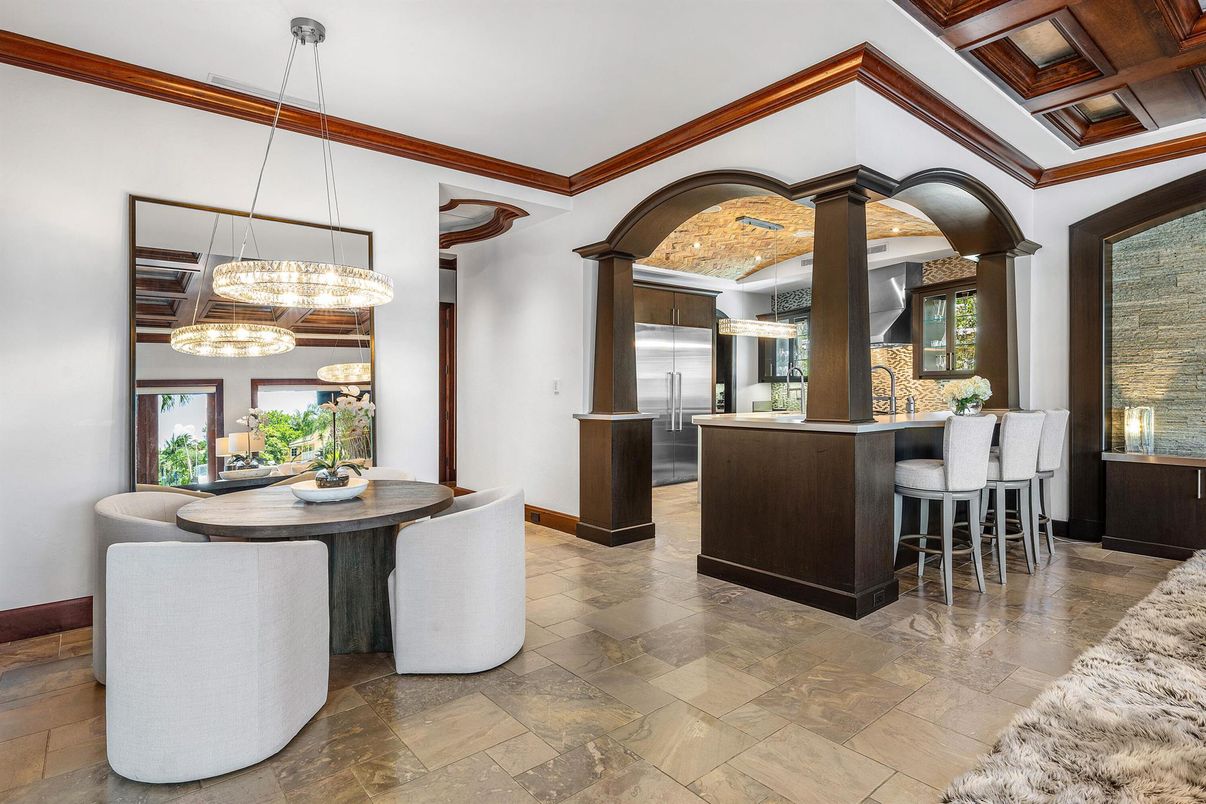 Chandelier, Dining room, Interior, Kitchen, Pendant Lights
