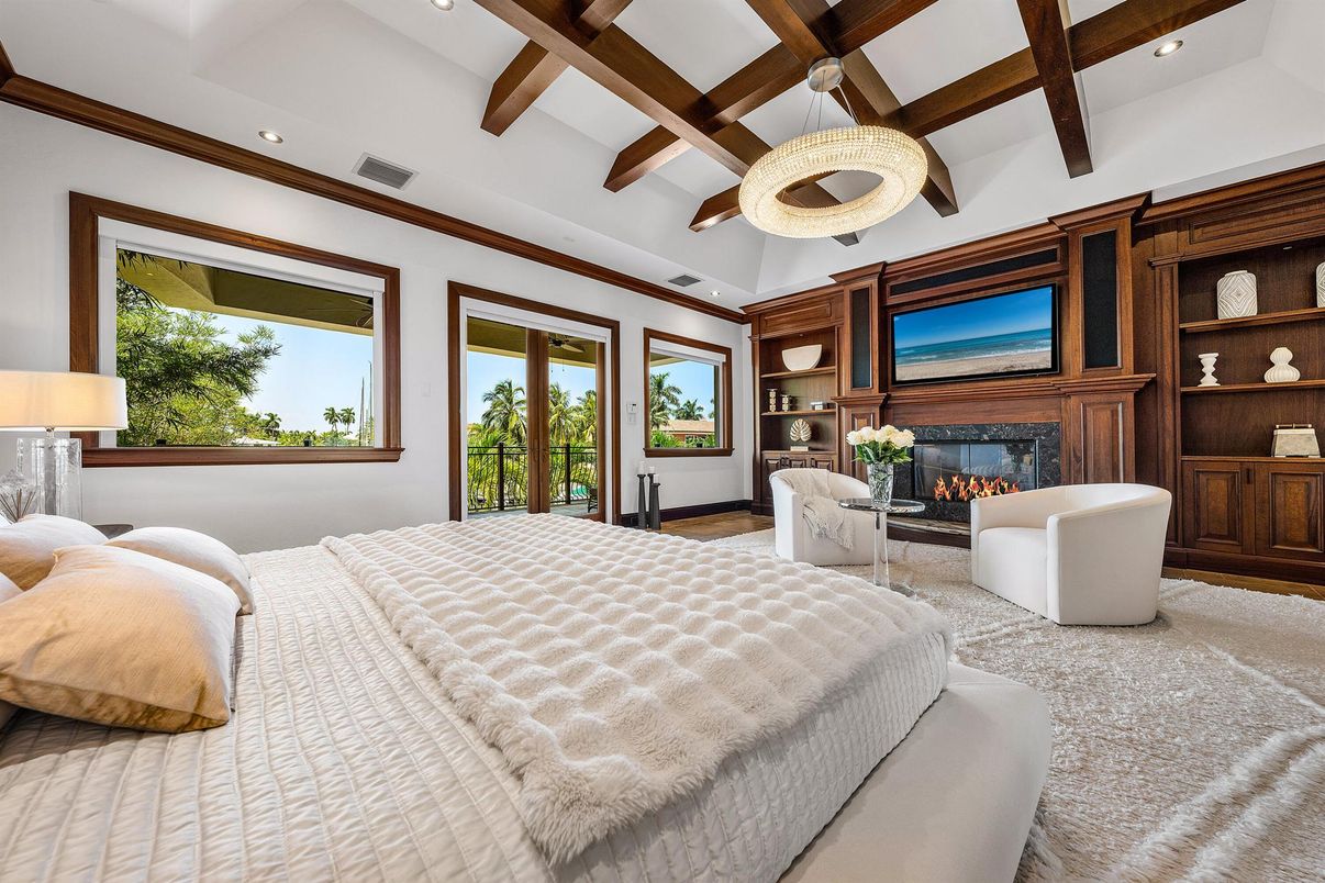 Bedroom, Fireplace, Interior, Pendant Lights, Recessed Lighting, Wooden Beams