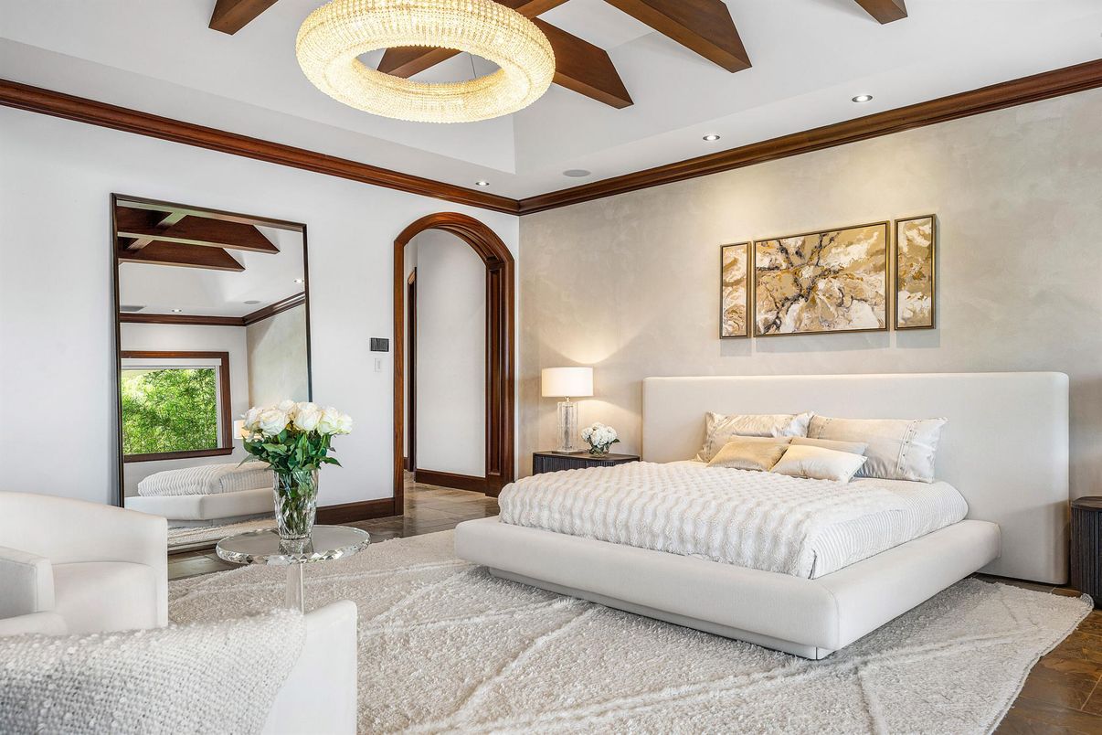 Bedroom, Interior, Recessed Lighting, Wooden Beams