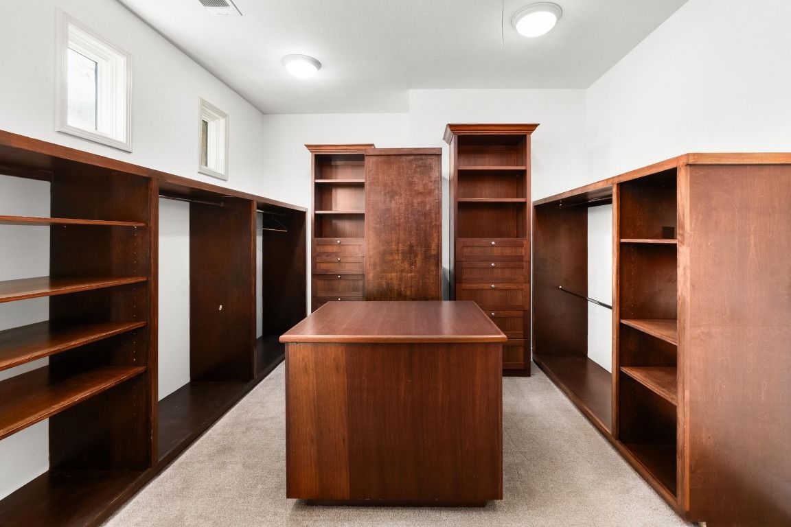 Interior, Walk-in Closets