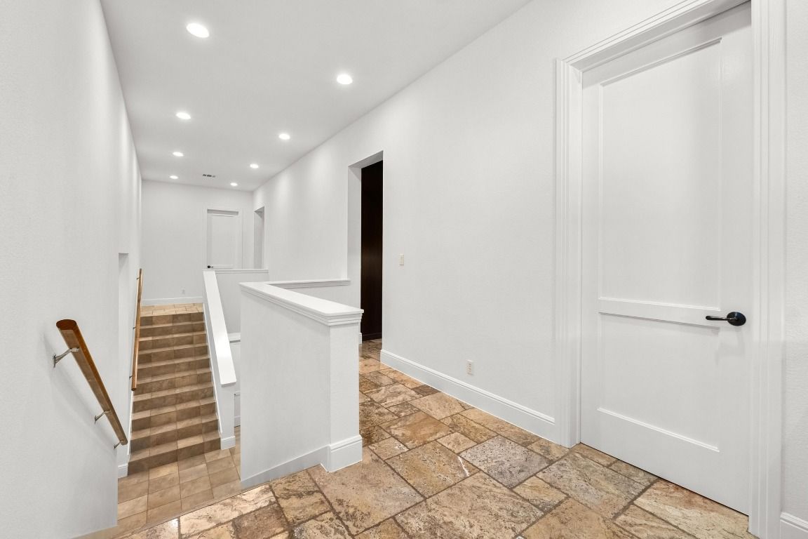 Interior, Recessed Lighting