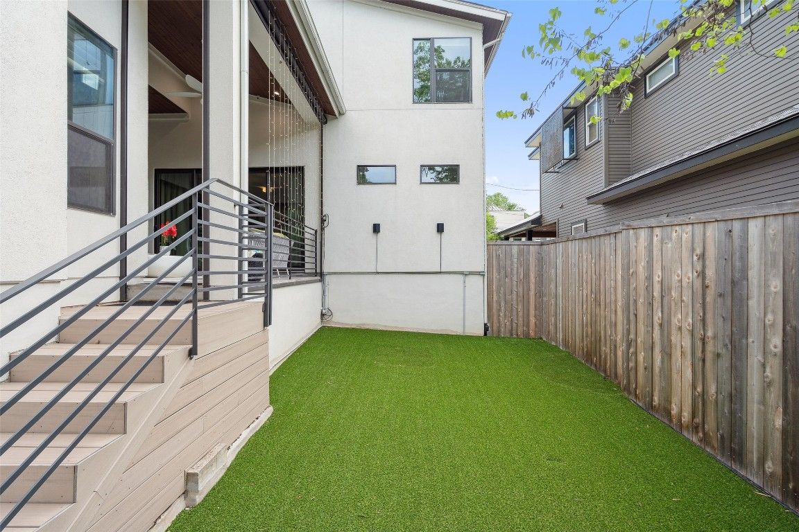 Backyard, Exterior