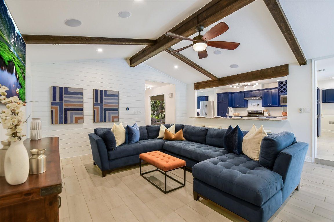 Interior, Kitchen, Living room, Recessed Lighting, Wooden Beams, Wood Texture Flooring