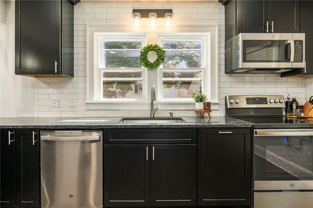 Interior, Kitchen, Stainless Steel Appliances