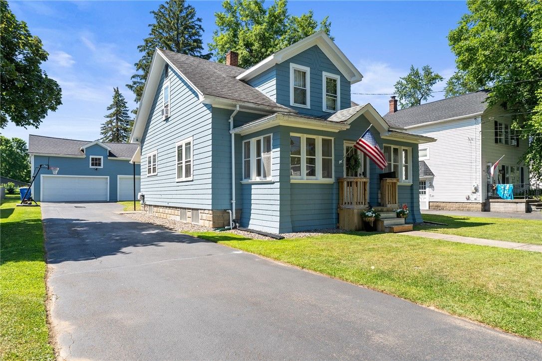 Backyard, Detached Garage, Exterior, Facade, Queen Anne Victorian