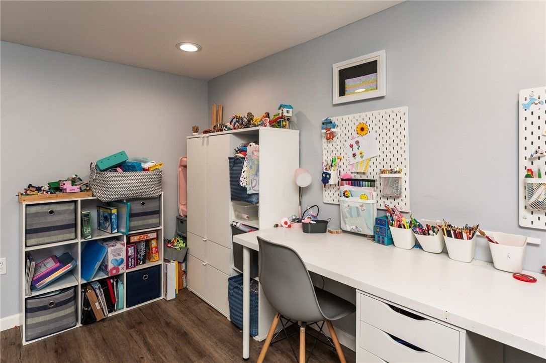 Home Office, Interior, Recessed Lighting, Wood Texture Flooring