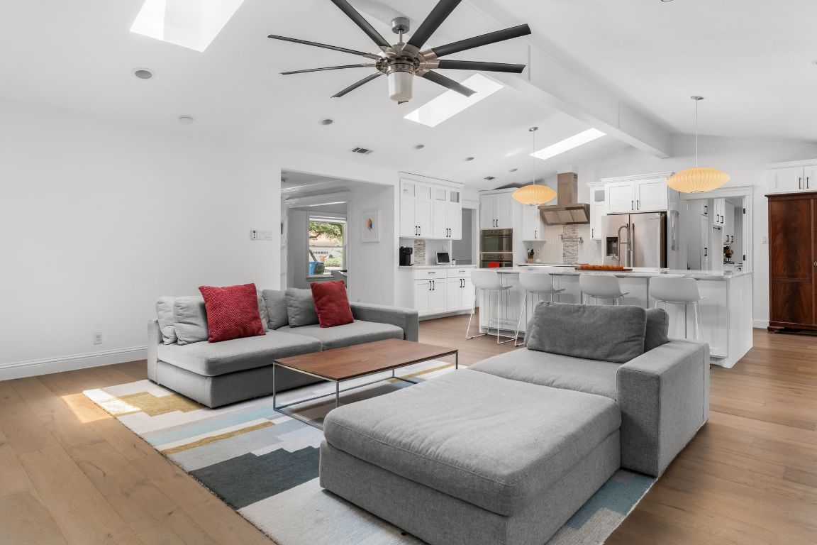 Interior, Kitchen, Living room, Pendant Lights, Recessed Lighting, Wood Texture Flooring