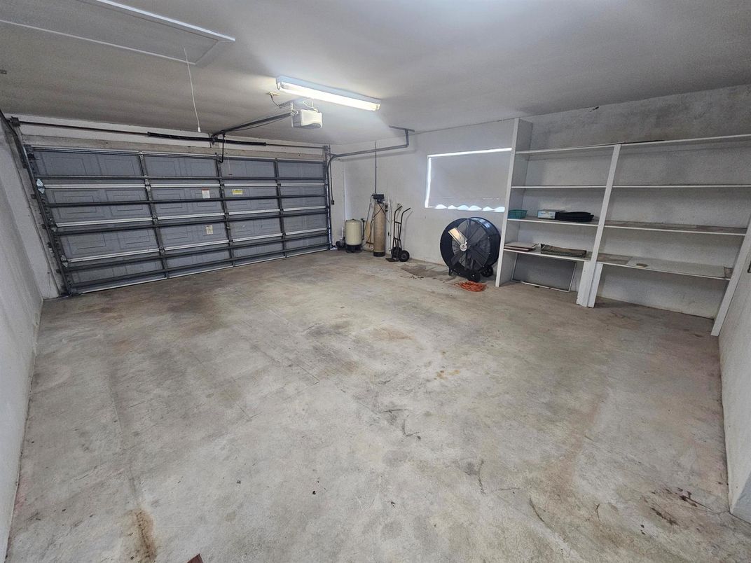 Garage, Interior