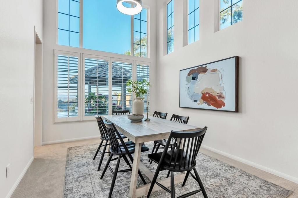 Dining room, Interior