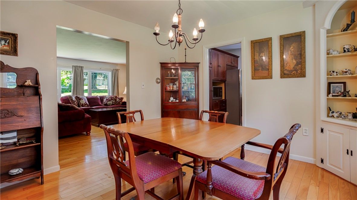Chandelier, Dining room, Interior, Living room, Wood Texture Flooring