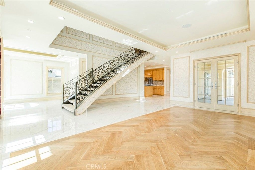 Empty room, Interior, Marble, Recessed Lighting, Wood Texture Flooring