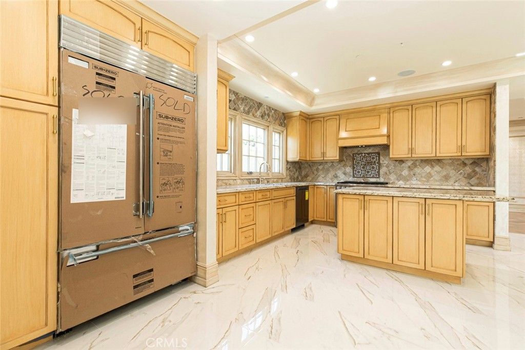 Interior, Kitchen, Marble, Recessed Lighting, Stainless Steel Appliances