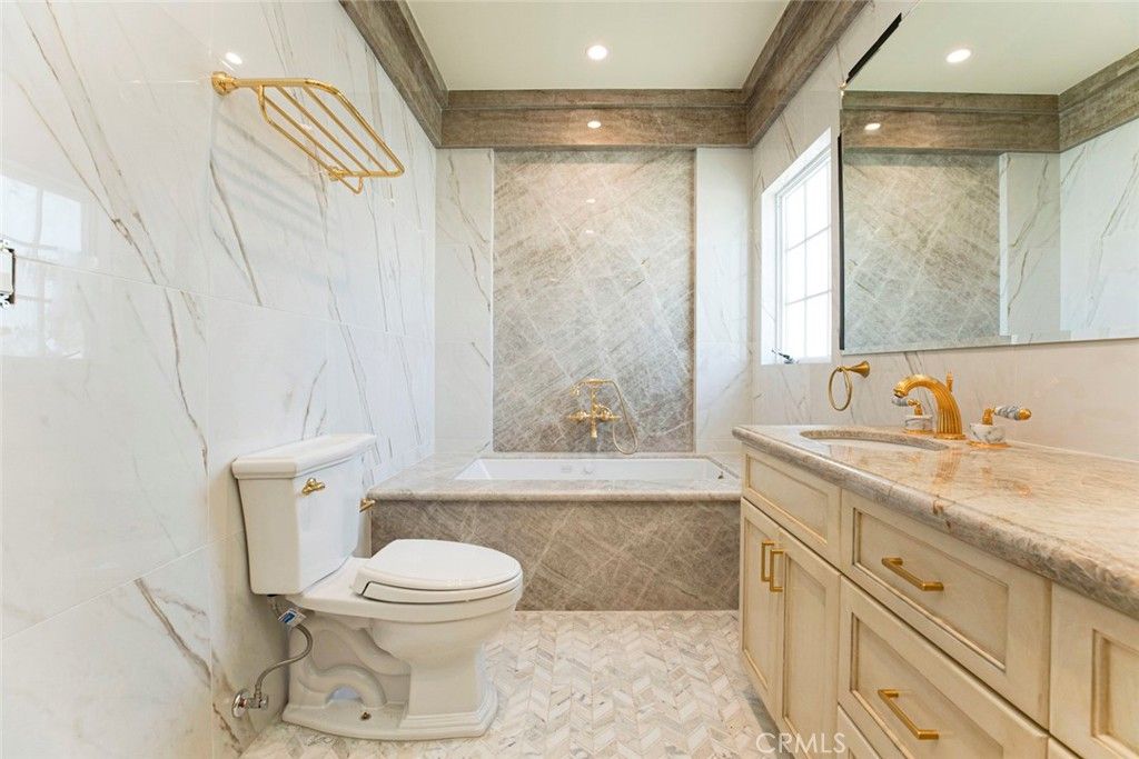 Bathroom, Interior, Marble Walls, Recessed Lighting