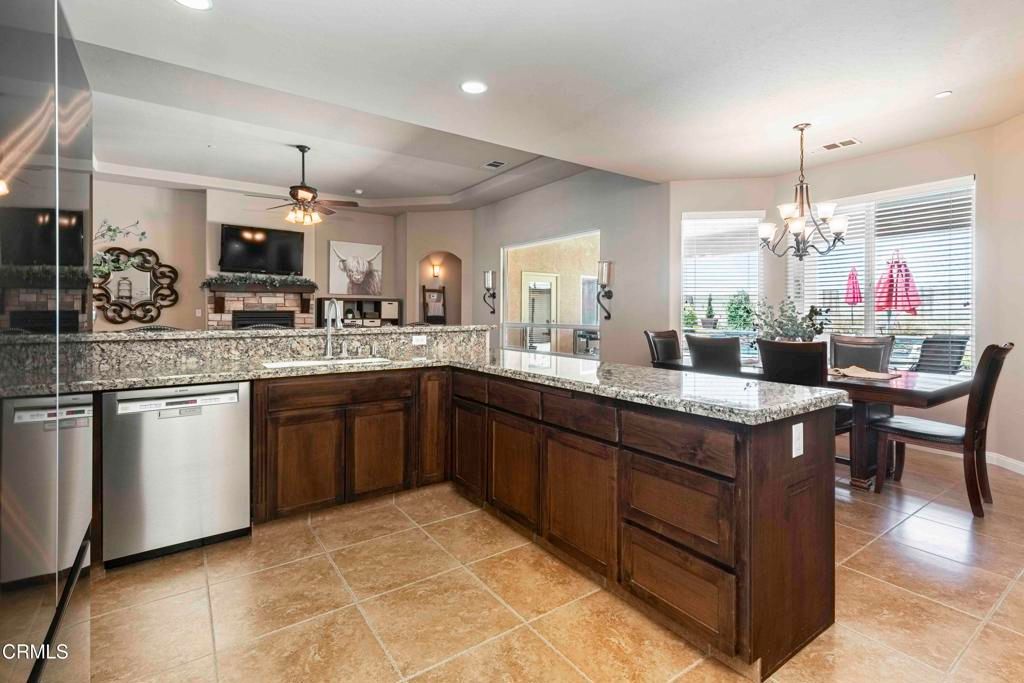 Chandelier, Dining room, Interior, Kitchen, Recessed Lighting