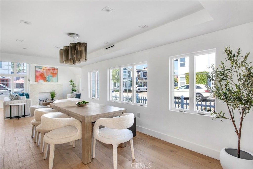 Dining room, Interior, Pendant Lights, Recessed Lighting, Wood Texture Flooring