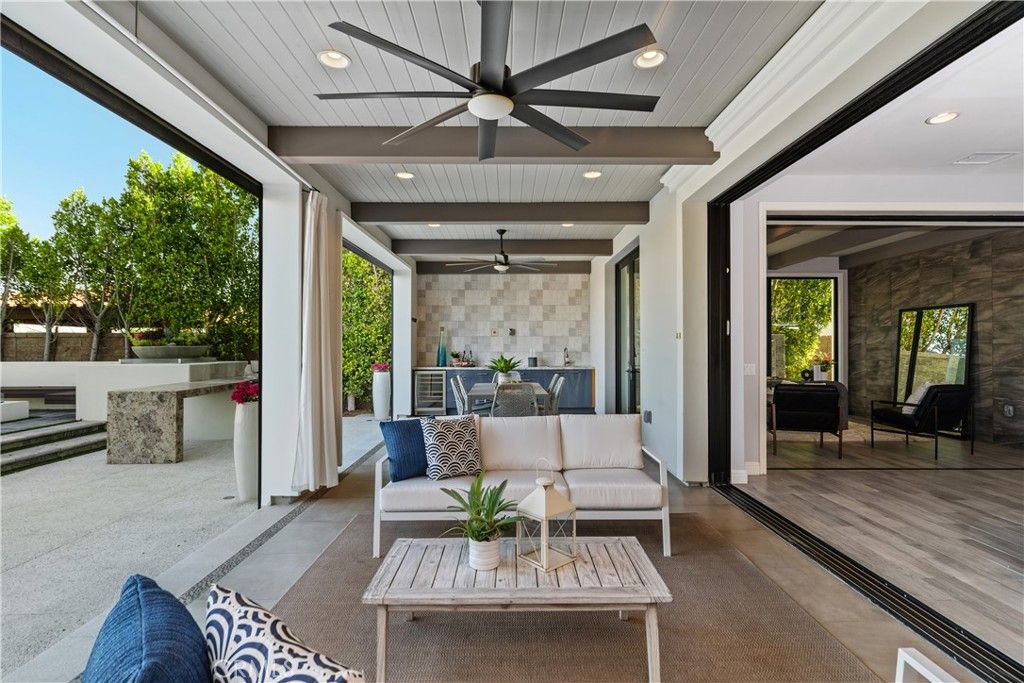 Interior, Living room, Recessed Lighting, Stone Walls