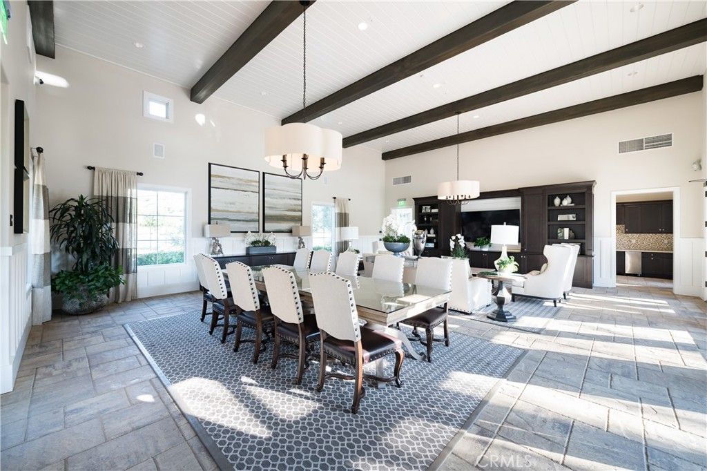Chandelier, Dining room, Interior, Pendant Lights, Recessed Lighting, Wooden Beams