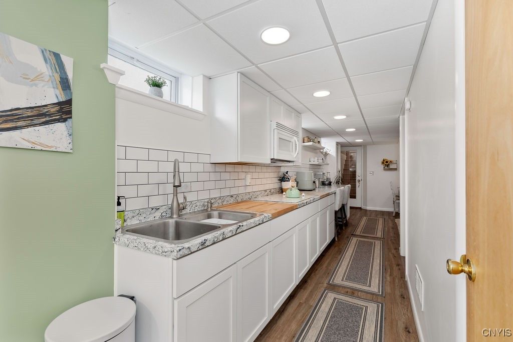 Bathroom, Interior, Kitchen, Recessed Lighting, Wood Texture Flooring