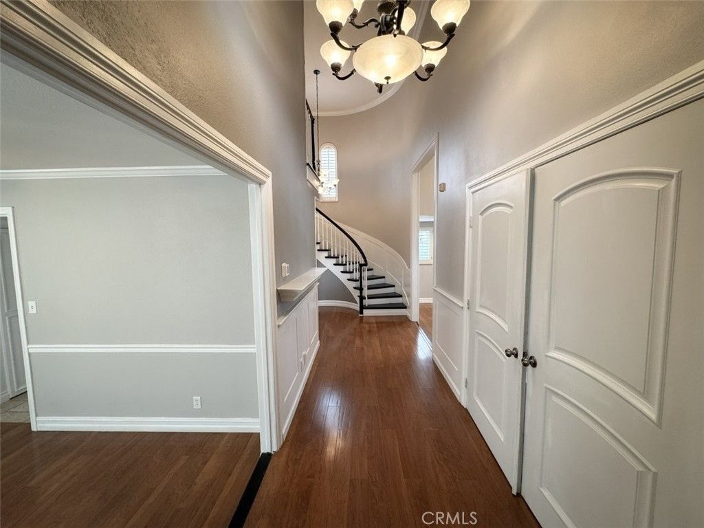Chandelier, Interior, Wood Texture Flooring