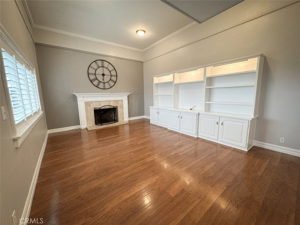 Empty room, Fireplace, Interior, Wood Texture Flooring
