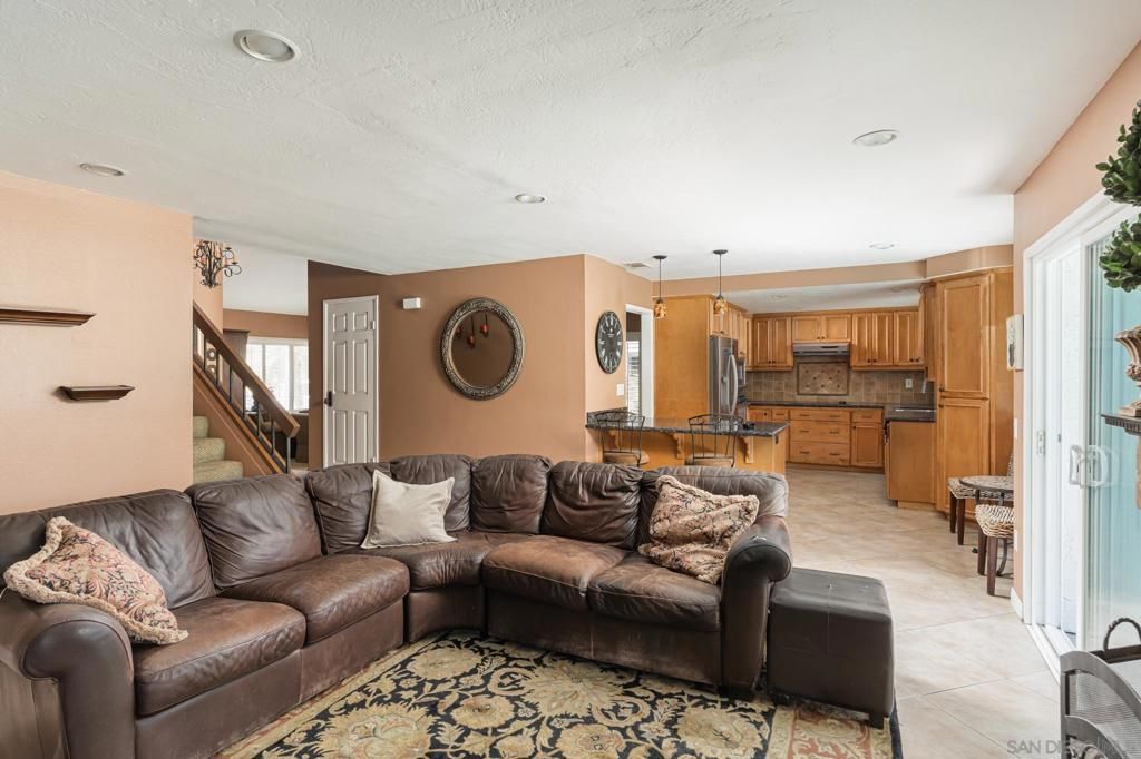 Interior, Kitchen, Living room, Pendant Lights, Recessed Lighting