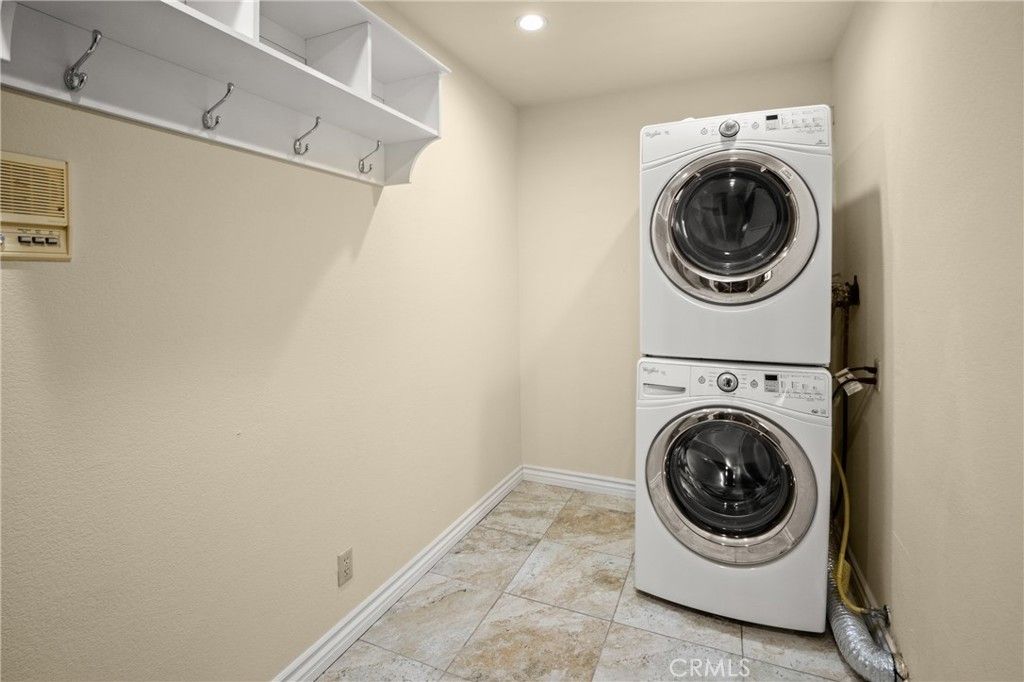 Interior, Recessed Lighting, Utility Closets, Washer