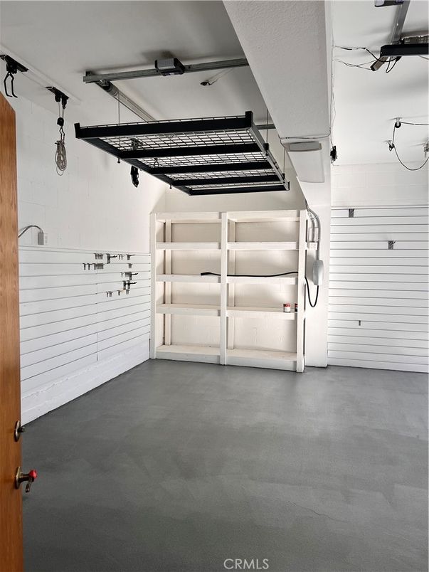Garage, Interior