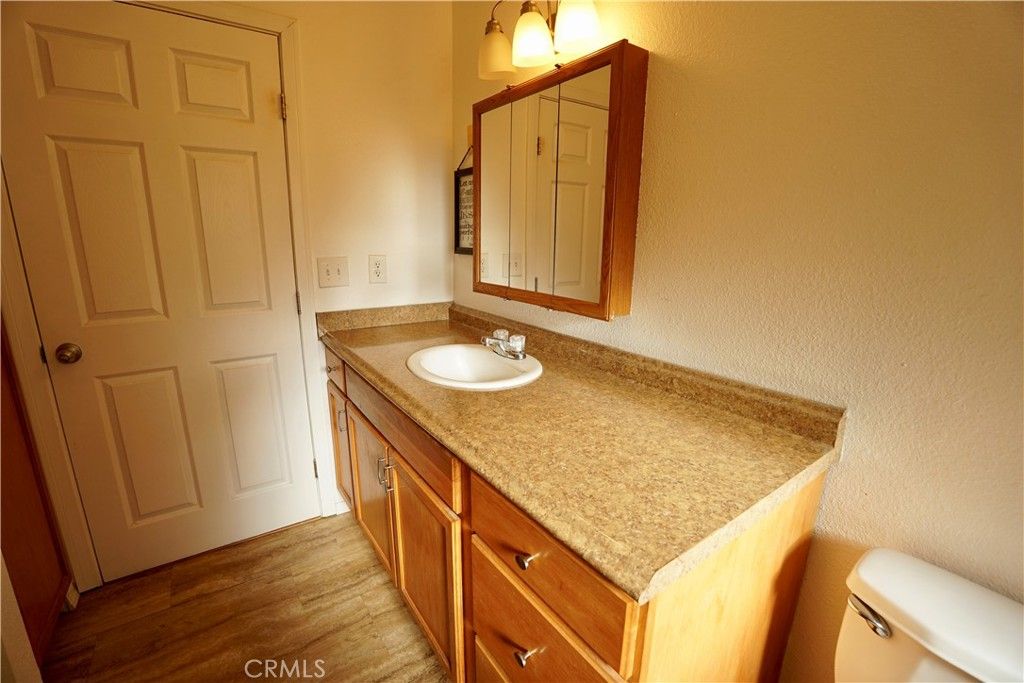 Bathroom, Dual Sink Vanities, Interior, Wood Texture Flooring