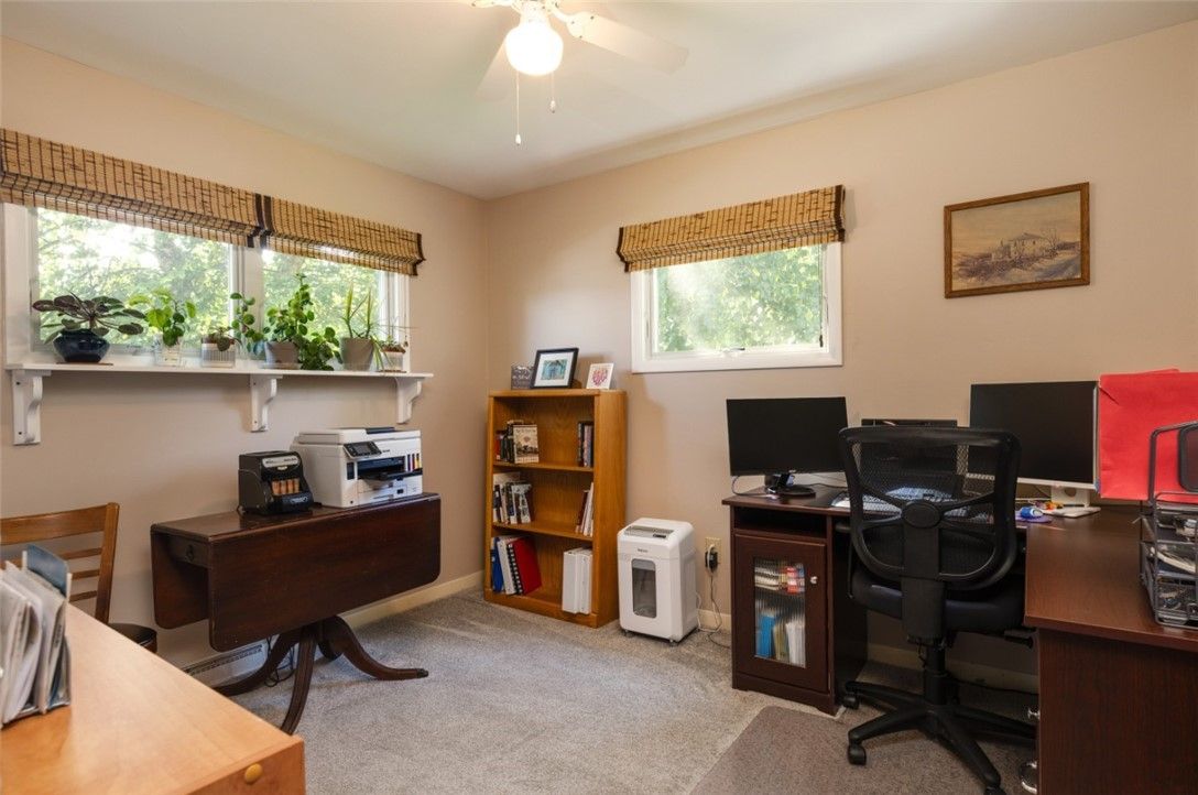 Home Office, Interior