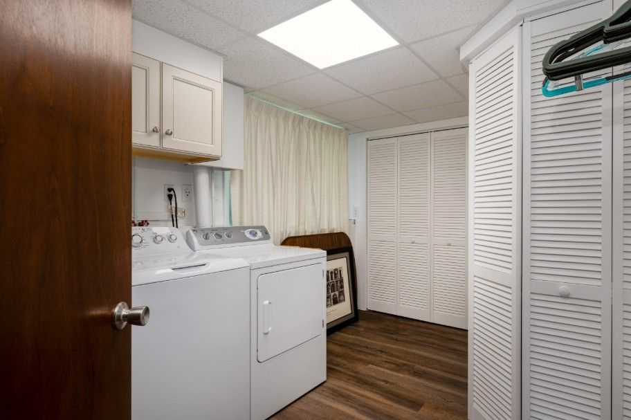 Interior, Recessed Lighting, Utility Closets, Washer, Wood Texture Flooring