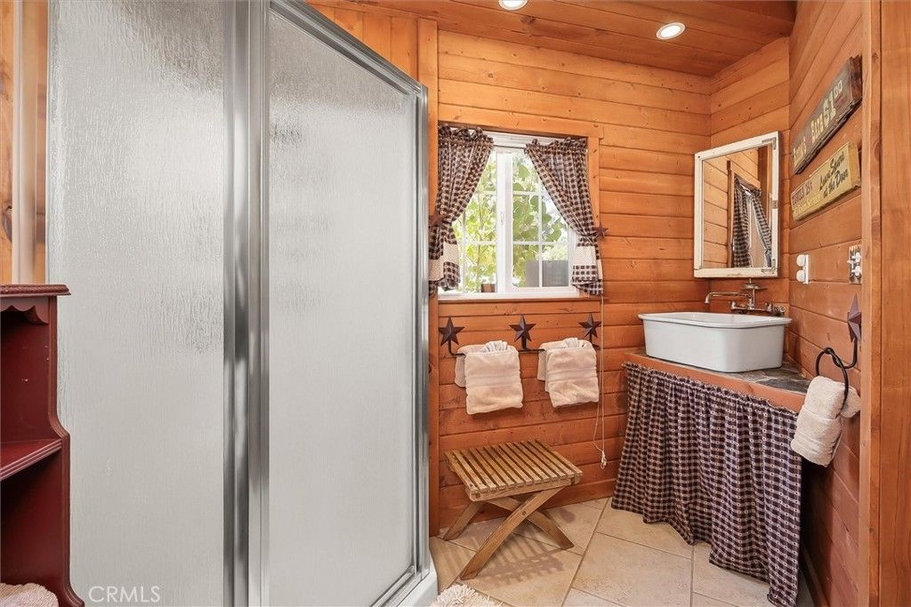 Bathroom, Interior, Recessed Lighting, Wooden Ceilings, Wooden Walls
