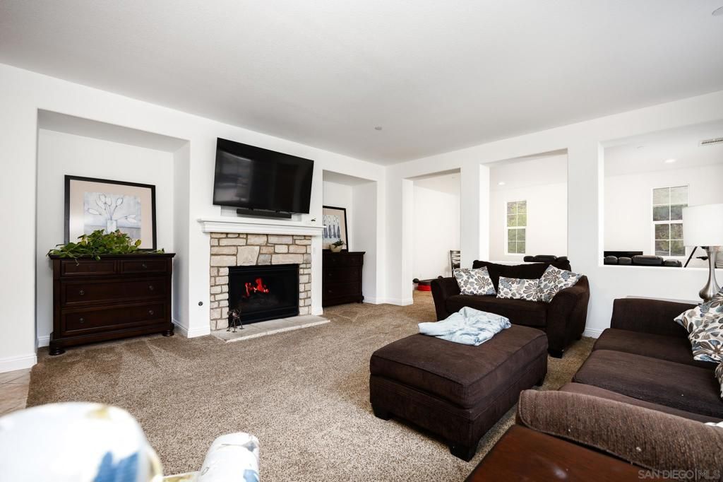 Fireplace, Interior, Living room, Recessed Lighting